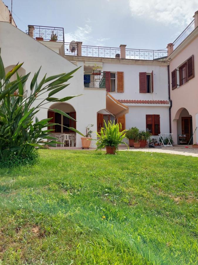 Appartamento Primo Piano Lungomare Santa Maria Navarrese Eksteriør billede