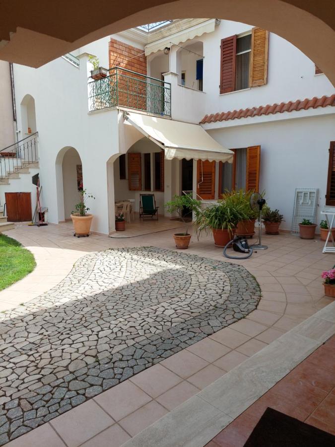 Appartamento Primo Piano Lungomare Santa Maria Navarrese Eksteriør billede