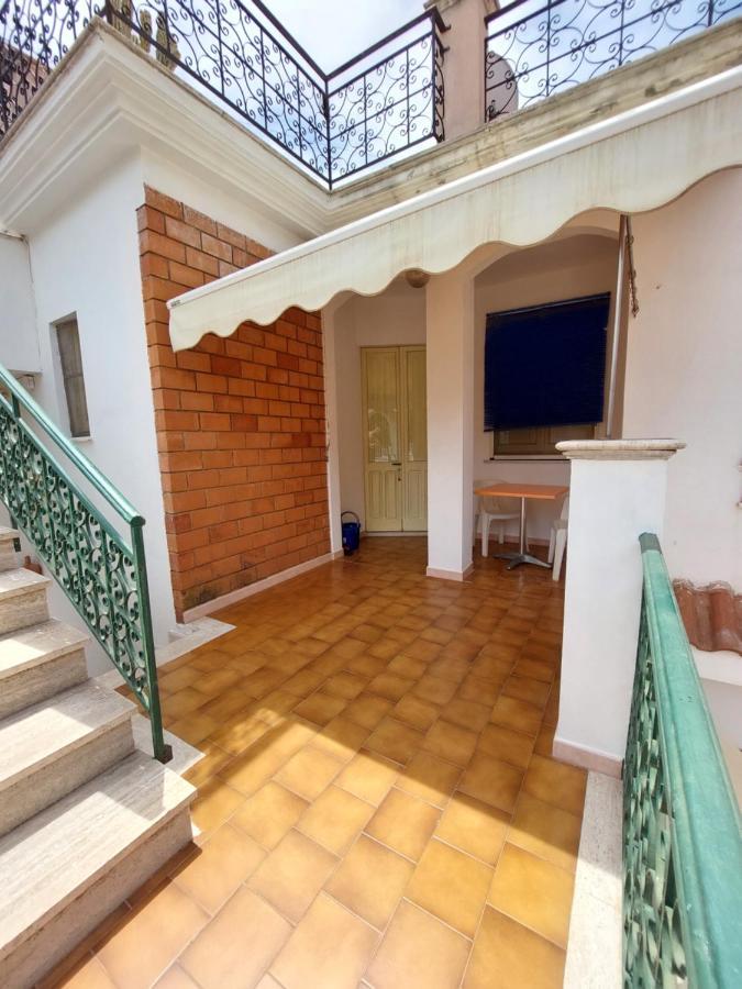 Appartamento Primo Piano Lungomare Santa Maria Navarrese Eksteriør billede